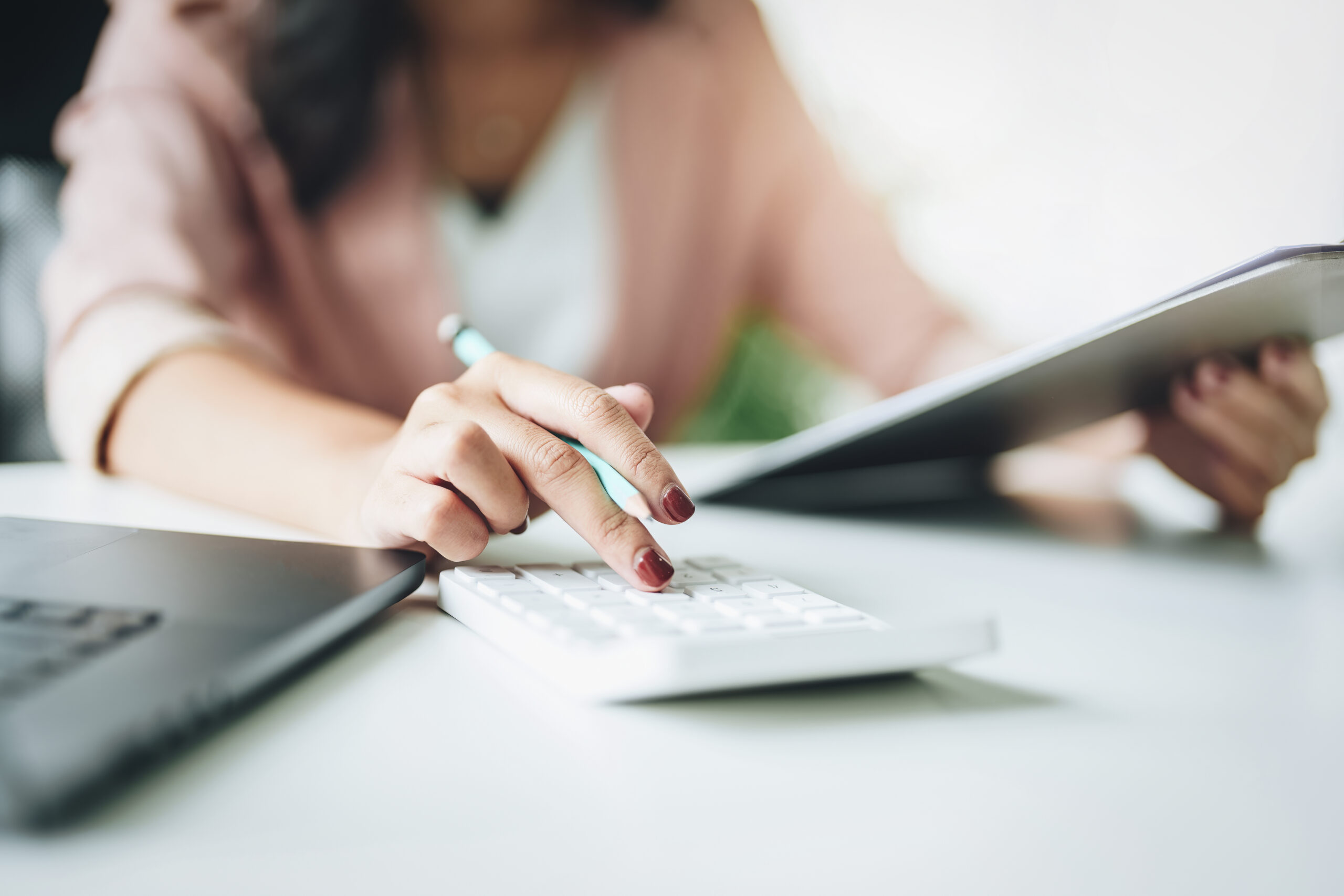 How to Save Money by Comparing Car Insurance Quotes